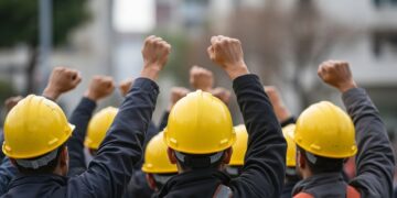 தொழிலாளர் சட்டங்களைத் தொழிற்சங்கங்கள் எதிர்ப்பது ஏன்?